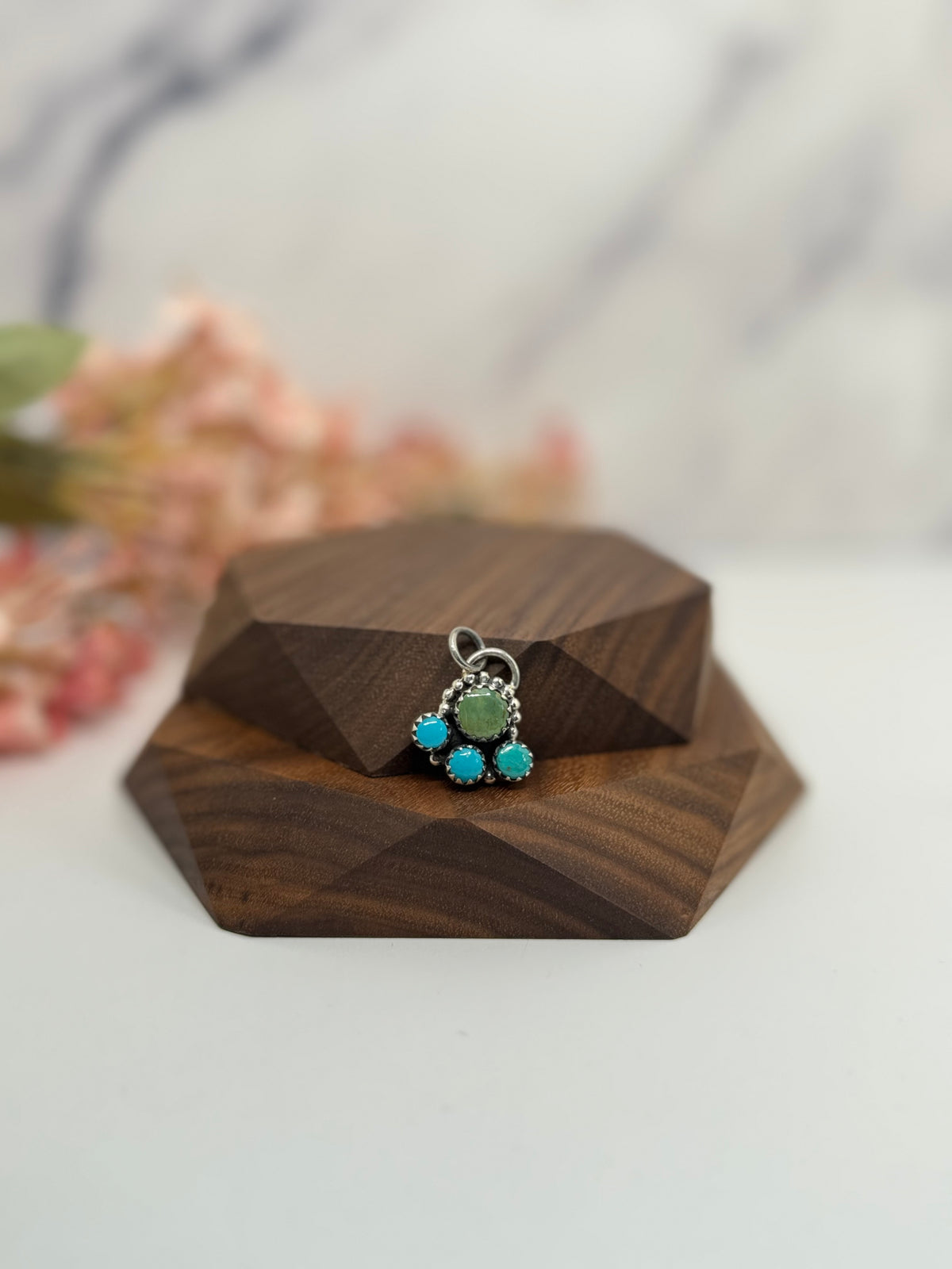 Multistone pendant
