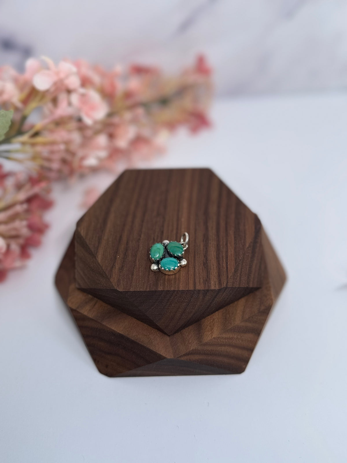 Multi stone pendant