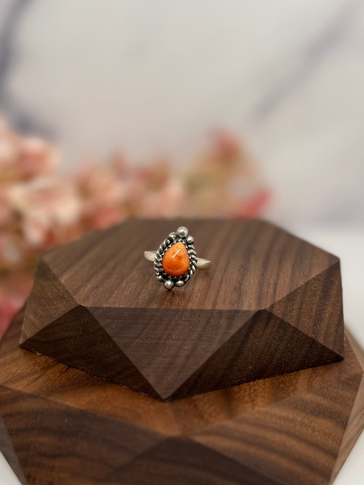 Spiny ring